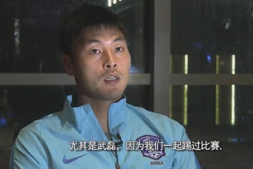 据外媒报道，迪士尼官宣电影《穿普拉达的女王》将于本周正式开拍，并发布了先导预告——一双红色高跟鞋。
