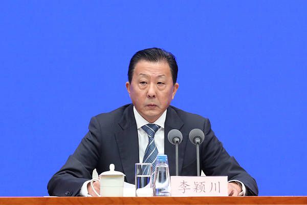 “十二年就这么过去啦，你们都长大了对吧？